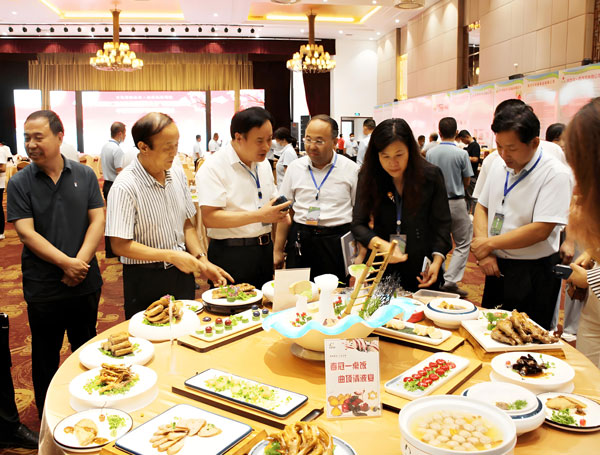 良之隆·2025第八届中国鲁菜食材电商节暨预制食材原材料采购大会